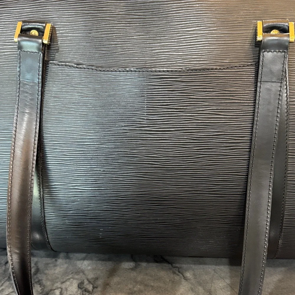 Louis Vuitton EPI suitcase / weekend bag** Elegant Black Textured bag AUTHENTIC - Picture 3 of 11